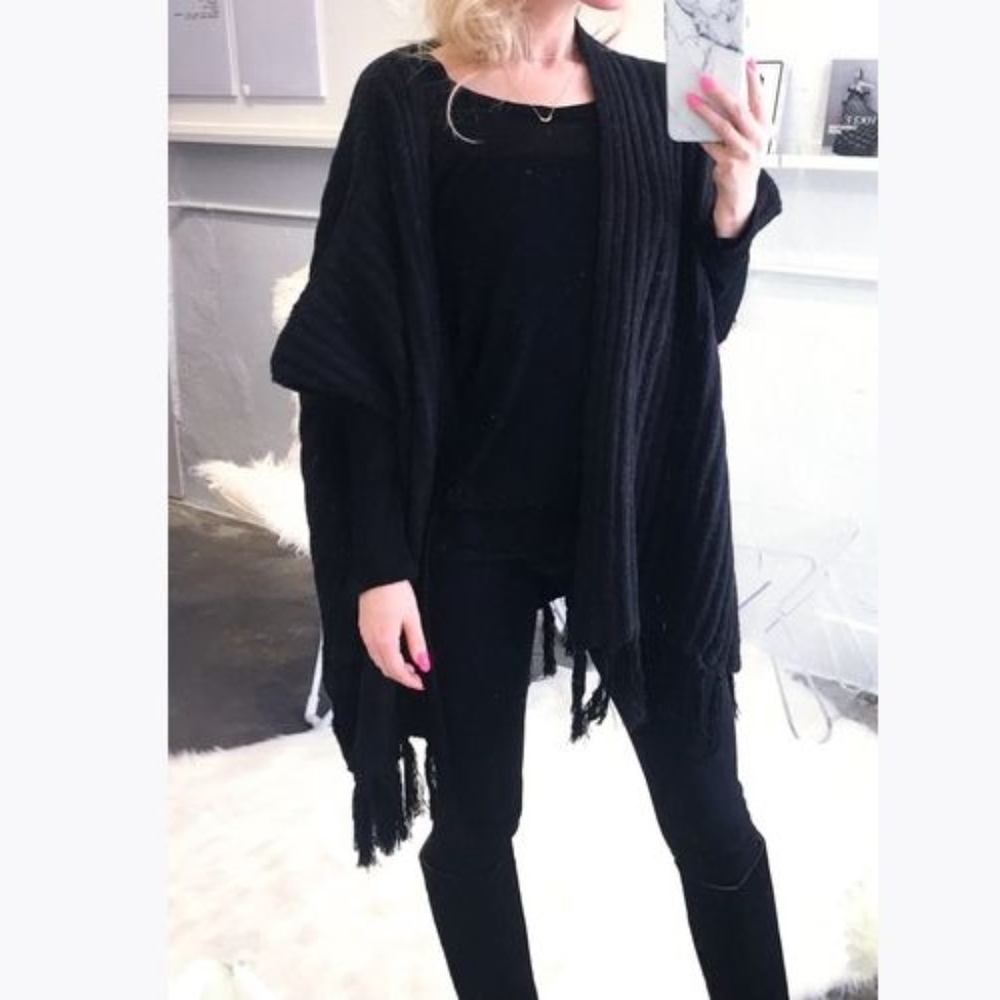 NEW Black Knit Fringe Hem Slouchy Poncho Shrug Sweater NWT Women's Bohemian Wrap